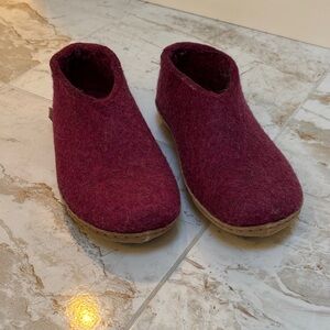 Glerups Wool Slipper Shoe in Cranberry Size 37